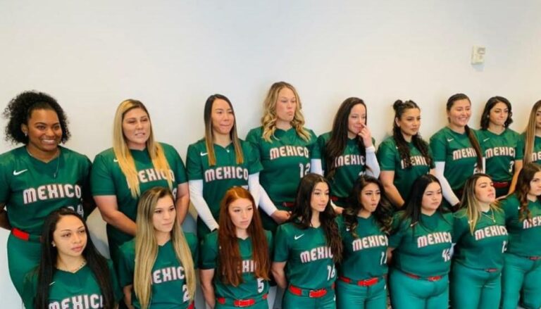 Jugadoras del equipo femenil de softbol que hayan tirado su uniforme olímpico serán expulsadas de la selección